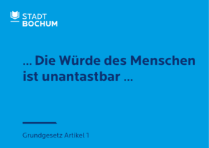 Postkarte der Stadt Bochum mit einem Ausschnitt aus Art. 1 des Grundgesetzes: Die Würde des Menschen ist unantastbar